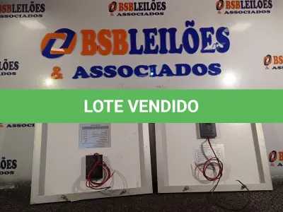 LOTE 437 - 02 PAINÉIS FOTOVOLTAICOS 18V 10W. (NO ESTADO) ATENÇÃO! FAZER A VISITAÇÃO ANTES DE ARREMATAR, NÃO SABEMOS SE FUNCIONA. LEILÃO NÃO TEM GARANTIA E NEM DEVOLUÇÃO, SUJEITO A POSSÍVEIS AVARIAS VISÍVEIS/OCULTAS E/OU AUSÊNCIA DE COMPONENTES.