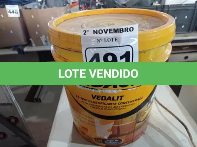 LOTE 491 - 01 BALDE DE VEDALIT, ADITIVO PLASTIFICANTE CONCENTRADO PARA ARGAMASSA DE ASSENTAMENTO E REBOCO CONVENCIONAL. (NO ESTADO) ATENÇÃO! FAZER A VISITAÇÃO ANTES DE ARREMATAR, NÃO SABEMOS SE FUNCIONA. LEILÃO NÃO TEM GARANTIA E NEM DEVOLUÇÃO, SUJEITO A POSSÍVEIS AVARIAS VISÍVEIS/OCULTAS E/OU AUSÊNCIA DE COMPONENTES.