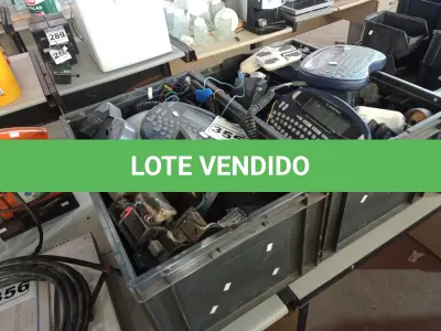 LOTE 355 - 02 CAIXAS COM VÁRIOS EQUIPAMENTOS AUTOTRAC. (NO ESTADO) ATENÇÃO! FAZER A VISITAÇÃO ANTES DE ARREMATAR, NÃO SABEMOS SE FUNCIONA. LEILÃO NÃO TEM GARANTIA E NEM DEVOLUÇÃO, SUJEITO A POSSÍVEIS AVARIAS VISÍVEIS/OCULTAS E/OU AUSÊNCIA DE COMPONENTES.