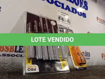 LOTE 080 - 02 KIT’S DE CHAVES FENDA/PHILIPS 06/02 PEÇAS. (NO ESTADO) ATENÇÃO! FAZER A VISITAÇÃO ANTES DE ARREMATAR, NÃO SABEMOS SE FUNCIONA. LEILÃO NÃO TEM GARANTIA E NEM DEVOLUÇÃO, SUJEITO A POSSÍVEIS AVARIAS VISÍVEIS/OCULTAS E/OU AUSÊNCIA DE COMPONENTES.