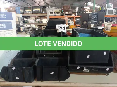 LOTE 455 - 01 LOTE COM VÁRIAS CAÇAMBAS ORGANIZADORAS. (NO ESTADO) ATENÇÃO! FAZER A VISITAÇÃO ANTES DE ARREMATAR, NÃO SABEMOS SE FUNCIONA. LEILÃO NÃO TEM GARANTIA E NEM DEVOLUÇÃO, SUJEITO A POSSÍVEIS AVARIAS VISÍVEIS/OCULTAS E/OU AUSÊNCIA DE COMPONENTES.