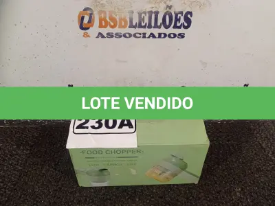 LOTE 230 - 01 TRITURADOR DE ALIMENTOS. (NO ESTADO) ATENÇÃO! FAZER A VISITAÇÃO ANTES DE ARREMATAR, NÃO SABEMOS SE FUNCIONA. LEILÃO NÃO TEM GARANTIA E NEM DEVOLUÇÃO, SUJEITO A POSSÍVEIS AVARIAS VISÍVEIS/OCULTAS E/OU AUSÊNCIA DE COMPONENTES.