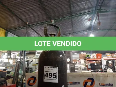 LOTE 495 - 01 CILINDRO DE GÁS OXIGÊNIO. (NO ESTADO) ATENÇÃO! FAZER A VISITAÇÃO ANTES DE ARREMATAR, NÃO SABEMOS SE FUNCIONA. LEILÃO NÃO TEM GARANTIA E NEM DEVOLUÇÃO, SUJEITO A POSSÍVEIS AVARIAS VISÍVEIS/OCULTAS E/OU AUSÊNCIA DE COMPONENTES.