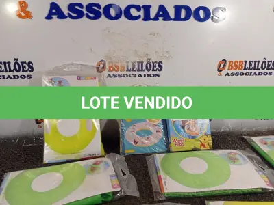 LOTE 401 - 01 LOTE COM VÁRIAS BOIAS INFANTIS. (NO ESTADO) ATENÇÃO! FAZER A VISITAÇÃO ANTES DE ARREMATAR, NÃO SABEMOS SE FUNCIONA. LEILÃO NÃO TEM GARANTIA E NEM DEVOLUÇÃO, SUJEITO A POSSÍVEIS AVARIAS VISÍVEIS/OCULTAS E/OU AUSÊNCIA DE COMPONENTES.