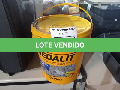 LOTE 457 - 01 BALDE DE VEDALIT, ADITIVO PLASTIFICANTE CONCENTRADO PARA ARGAMASSA DE ASSENTAMENTO E REBOCO CONVENCIONAL. (NO ESTADO) ATENÇÃO! FAZER A VISITAÇÃO ANTES DE ARREMATAR, NÃO SABEMOS SE FUNCIONA. LEILÃO NÃO TEM GARANTIA E NEM DEVOLUÇÃO, SUJEITO A POSSÍVEIS AVARIAS VISÍVEIS/OCULTAS E/OU AUSÊNCIA DE COMPONENTES.