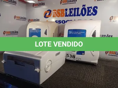 LOTE 538 - 03 DISPENSES PARA PAPEL TOALHA. (NO ESTADO) ATENÇÃO! FAZER A VISITAÇÃO ANTES DE ARREMATAR, NÃO SABEMOS SE FUNCIONA. LEILÃO NÃO TEM GARANTIA E NEM DEVOLUÇÃO, SUJEITO A POSSÍVEIS AVARIAS VISÍVEIS/OCULTAS E/OU AUSÊNCIA DE COMPONENTES.