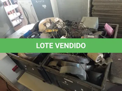 LOTE 431 - 01 LOTE COM SIRENES DE ALARME E ELETRÔNICOS DIVERSOS. (NO ESTADO) ATENÇÃO! FAZER A VISITAÇÃO ANTES DE ARREMATAR, NÃO SABEMOS SE FUNCIONA. LEILÃO NÃO TEM GARANTIA E NEM DEVOLUÇÃO, SUJEITO A POSSÍVEIS AVARIAS VISÍVEIS/OCULTAS E/OU AUSÊNCIA DE COMPONENTES.