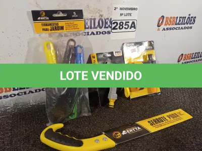 LOTE 285 - 01 KIT PARA JARDINAGEM. (NO ESTADO) ATENÇÃO! FAZER A VISITAÇÃO ANTES DE ARREMATAR, NÃO SABEMOS SE FUNCIONA. LEILÃO NÃO TEM GARANTIA E NEM DEVOLUÇÃO, SUJEITO A POSSÍVEIS AVARIAS VISÍVEIS/OCULTAS E/OU AUSÊNCIA DE COMPONENTES.