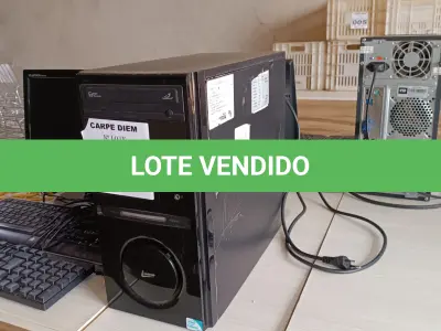 LOTE 012 - 01 COMPUTADOR (CPU, MONITOR E TECLADO) (NO ESTADO, NÃO SABEMOS SE FUNCIONA. LEILÃO NÃO TEM GARANTIA E NEM DEVOLUÇÃO).
