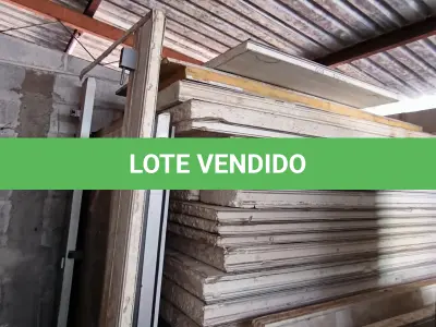LOTE 007 - 01 CÂMARA FRIA SEM MOTOR DESMONTADA. (NO ESTADO, NÃO SABEMOS SE FUNCIONA. LEILÃO NÃO TEM GARANTIA E NEM DEVOLUÇÃO).