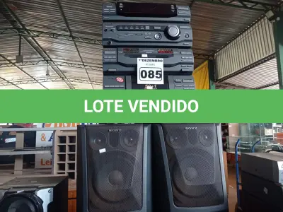 LOTE 085 - 01 APARELHO DE SOM 3X1 MARCA SONY. (NO ESTADO) ATENÇÃO! FAZER A VISITAÇÃO ANTES DE ARREMATAR, NÃO SABEMOS SE FUNCIONA. LEILÃO NÃO TEM GARANTIA E NEM DEVOLUÇÃO, SUJEITO A POSSÍVEIS AVARIAS VISÍVEIS/OCULTAS E/OU AUSÊNCIA DE COMPONENTES.