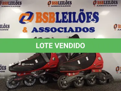 LOTE 142 - 01 PAR DE PATINS. (NO ESTADO) ATENÇÃO! FAZER A VISITAÇÃO ANTES DE ARREMATAR, NÃO SABEMOS SE FUNCIONA. LEILÃO NÃO TEM GARANTIA E NEM DEVOLUÇÃO, SUJEITO A POSSÍVEIS AVARIAS VISÍVEIS/OCULTAS E/OU AUSÊNCIA DE COMPONENTES.