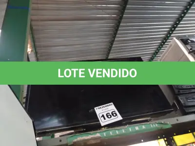 LOTE 166 - 01 TV DE LED MARCA PANASONIC 32” POL PARA RETIRADA DE PEÇAS. (NO ESTADO) ATENÇÃO! FAZER A VISITAÇÃO ANTES DE ARREMATAR, NÃO SABEMOS SE FUNCIONA. LEILÃO NÃO TEM GARANTIA E NEM DEVOLUÇÃO, SUJEITO A POSSÍVEIS AVARIAS VISÍVEIS/OCULTAS E/OU AUSÊNCIA DE COMPONENTES.