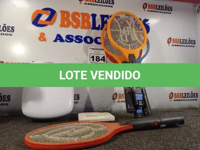 LOTE 184 - 01 CENTRAL DE ALARME E 05 RAQUETES MATA MOSQUITO. (NO ESTADO) ATENÇÃO! FAZER A VISITAÇÃO ANTES DE ARREMATAR, NÃO SABEMOS SE FUNCIONA. LEILÃO NÃO TEM GARANTIA E NEM DEVOLUÇÃO, SUJEITO A POSSÍVEIS AVARIAS VISÍVEIS/OCULTAS E/OU AUSÊNCIA DE COMPONENTES.