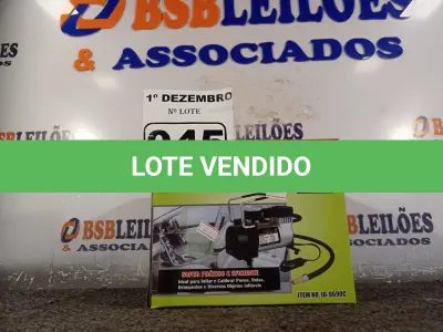 LOTE 045 - 01 COMPRESSOR DE AR PORTÁTIL 12V 150PSI. (NO ESTADO) ATENÇÃO! FAZER A VISITAÇÃO ANTES DE ARREMATAR, NÃO SABEMOS SE FUNCIONA. LEILÃO NÃO TEM GARANTIA E NEM DEVOLUÇÃO, SUJEITO A POSSÍVEIS AVARIAS VISÍVEIS/OCULTAS E/OU AUSÊNCIA DE COMPONENTES.