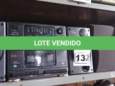 LOTE 132 - 01 APARELHO DE SOM 2X1 MARCA CCE E 03 CAIXAS DE SOM PARA HOME THEATER MARCAS SONY. (NO ESTADO) ATENÇÃO! FAZER A VISITAÇÃO ANTES DE ARREMATAR, NÃO SABEMOS SE FUNCIONA. LEILÃO NÃO TEM GARANTIA E NEM DEVOLUÇÃO, SUJEITO A POSSÍVEIS AVARIAS VISÍVEIS/OCULTAS E/OU AUSÊNCIA DE COMPONENTES.