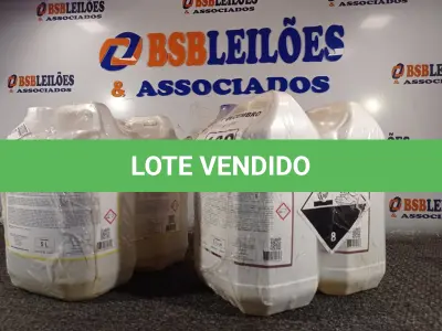 LOTE 168 - 10 LITROS DE CLOROCLEAN, LIMPADOR DESINFETANTE CLORADO PARA INDÚSTRIAS ALIMENTÍCIAS E AFINS E 10 LITROS DE DESINFETANTE HOSPITALAR PARA SUPERFÍCIES FIXAS E ARTIGOS NÃO CRÍTICOS. (NO ESTADO) ATENÇÃO! FAZER A VISITAÇÃO ANTES DE ARREMATAR, NÃO SABEMOS SE FUNCIONA. LEILÃO NÃO TEM GARANTIA E NEM DEVOLUÇÃO, SUJEITO A POSSÍVEIS AVARIAS VISÍVEIS/OCULTAS E/OU AUSÊNCIA DE COMPONENTES.