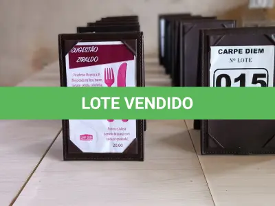LOTE 015 - 46 DISPLAYS DE MESA EM COURO PARA PROPAGANDA (NO ESTADO. LEILÃO NÃO TEM GARANTIA E NEM DEVOLUÇÃO).