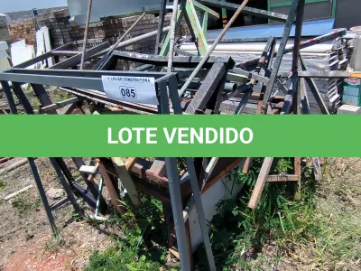 LOTE 085 - 01 LOTE COM CAVALETES EM FERRO (NO ESTADO, NÃO SABEMOS SE FUNCIONA. LEILÃO NÃO TEM GARANTIA E NEM DEVOLUÇÃO).