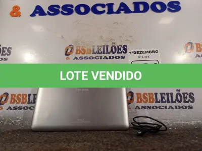 LOTE 031 - 01 TABLET SAMSUNG COM CABO. (NO ESTADO) ATENÇÃO! FAZER A VISITAÇÃO ANTES DE ARREMATAR, NÃO SABEMOS SE FUNCIONA. LEILÃO NÃO TEM GARANTIA E NEM DEVOLUÇÃO, SUJEITO A POSSÍVEIS AVARIAS VISÍVEIS/OCULTAS E/OU AUSÊNCIA DE COMPONENTES.