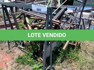 LOTE 085 - 01 LOTE COM CAVALETES EM FERRO (NO ESTADO, NÃO SABEMOS SE FUNCIONA. LEILÃO NÃO TEM GARANTIA E NEM DEVOLUÇÃO).