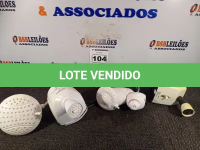 LOTE 104 - 04 CHUVEIROS ELÉTRICOS MARCAS E MODELOS DIVERSOS. (NO ESTADO) ATENÇÃO! FAZER A VISITAÇÃO ANTES DE ARREMATAR, NÃO SABEMOS SE FUNCIONA. LEILÃO NÃO TEM GARANTIA E NEM DEVOLUÇÃO, SUJEITO A POSSÍVEIS AVARIAS VISÍVEIS/OCULTAS E/OU AUSÊNCIA DE COMPONENTES.
