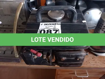 LOTE 087 - 01 GERADOR A GASOLINA. (NO ESTADO) ATENÇÃO! FAZER A VISITAÇÃO ANTES DE ARREMATAR, NÃO SABEMOS SE FUNCIONA. LEILÃO NÃO TEM GARANTIA E NEM DEVOLUÇÃO, SUJEITO A POSSÍVEIS AVARIAS VISÍVEIS/OCULTAS E/OU AUSÊNCIA DE COMPONENTES.