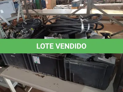 LOTE 159 - 03 CAIXAS COM MATERIAIS DIVERSOS. (NO ESTADO) ATENÇÃO! FAZER A VISITAÇÃO ANTES DE ARREMATAR, NÃO SABEMOS SE FUNCIONA. LEILÃO NÃO TEM GARANTIA E NEM DEVOLUÇÃO, SUJEITO A POSSÍVEIS AVARIAS VISÍVEIS/OCULTAS E/OU AUSÊNCIA DE COMPONENTES.