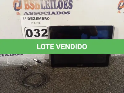 LOTE 032 - 01 TABLET SAMSUNG COM CABO. (NO ESTADO) ATENÇÃO! FAZER A VISITAÇÃO ANTES DE ARREMATAR, NÃO SABEMOS SE FUNCIONA. LEILÃO NÃO TEM GARANTIA E NEM DEVOLUÇÃO, SUJEITO A POSSÍVEIS AVARIAS VISÍVEIS/OCULTAS E/OU AUSÊNCIA DE COMPONENTES.