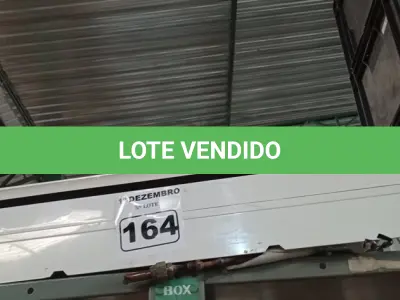 LOTE 164 - 01 EVAPORADORA MARCA CARRIER 12000BTU. (NO ESTADO) ATENÇÃO! FAZER A VISITAÇÃO ANTES DE ARREMATAR, NÃO SABEMOS SE FUNCIONA. LEILÃO NÃO TEM GARANTIA E NEM DEVOLUÇÃO, SUJEITO A POSSÍVEIS AVARIAS VISÍVEIS/OCULTAS E/OU AUSÊNCIA DE COMPONENTES.