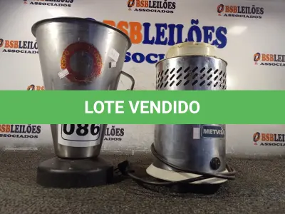 LOTE 086 - 01 LIQUIDIFICADOR INDUSTRIAL. (NO ESTADO) ATENÇÃO! FAZER A VISITAÇÃO ANTES DE ARREMATAR, NÃO SABEMOS SE FUNCIONA. LEILÃO NÃO TEM GARANTIA E NEM DEVOLUÇÃO, SUJEITO A POSSÍVEIS AVARIAS VISÍVEIS/OCULTAS E/OU AUSÊNCIA DE COMPONENTES.