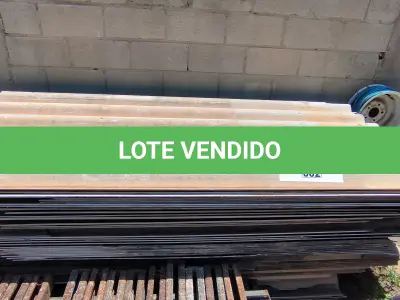 LOTE 002 - 01 LOTE COM DIVERSAS TELHAS ETERNIT (NO ESTADO, NÃO SABEMOS SE FUNCIONA. LEILÃO NÃO TEM GARANTIA E NEM DEVOLUÇÃO).