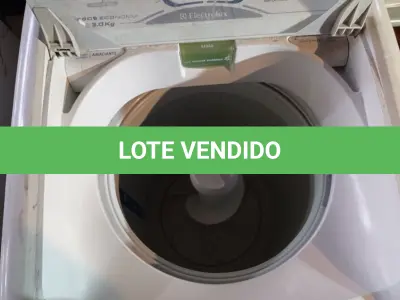 LOTE 211 - 01 MÁQUINA DE LAVAR MARCA ELECTROLUX 8KG 127V. (NO ESTADO) ATENÇÃO! FAZER A VISITAÇÃO ANTES DE ARREMATAR, NÃO SABEMOS SE FUNCIONA. LEILÃO NÃO TEM GARANTIA E NEM DEVOLUÇÃO, SUJEITO A POSSÍVEIS AVARIAS VISÍVEIS/OCULTAS E/OU AUSÊNCIA DE COMPONENTES.