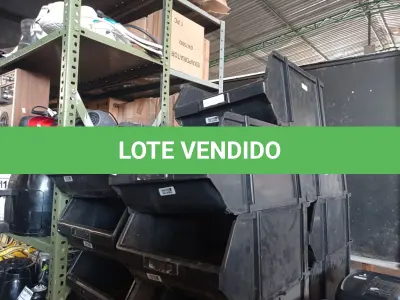 LOTE 099 - 01 LOTE COM VÁRIAS CAÇAMBAS ORGANIZADORAS. (NO ESTADO) ATENÇÃO! FAZER A VISITAÇÃO ANTES DE ARREMATAR, NÃO SABEMOS SE FUNCIONA. LEILÃO NÃO TEM GARANTIA E NEM DEVOLUÇÃO, SUJEITO A POSSÍVEIS AVARIAS VISÍVEIS/OCULTAS E/OU AUSÊNCIA DE COMPONENTES.