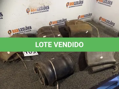 LOTE 105 - 04 CÂMARAS DE AR SENDO 03 NAS MEDIDAS 28-09-15, 01 NA MEDIDA 6-50-10 E 01 FITÃO. (NO ESTADO) ATENÇÃO! FAZER A VISITAÇÃO ANTES DE ARREMATAR, NÃO SABEMOS SE FUNCIONA. LEILÃO NÃO TEM GARANTIA E NEM DEVOLUÇÃO, SUJEITO A POSSÍVEIS AVARIAS VISÍVEIS/OCULTAS E/OU AUSÊNCIA DE COMPONENTES.