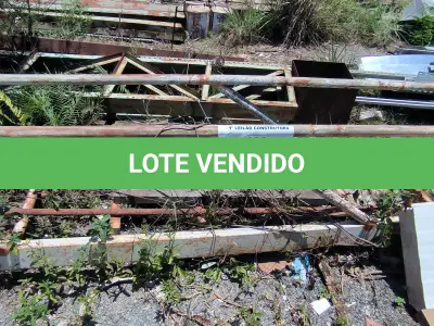 LOTE 101 - 01 ESCADA EM FERRO (NO ESTADO, NÃO SABEMOS SE FUNCIONA. LEILÃO NÃO TEM GARANTIA E NEM DEVOLUÇÃO).