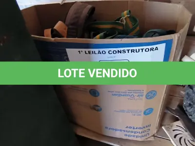LOTE 012 - 01 LOTE COM CINTA TIPO (CADEIRINHAS ) (NO ESTADO, NÃO SABEMOS SE FUNCIONA. LEILÃO NÃO TEM GARANTIA E NEM DEVOLUÇÃO).