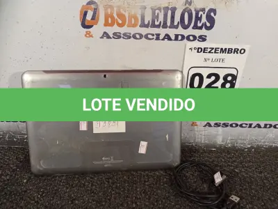 LOTE 028 - 01 TABLET SAMSUNG COM CABO. (NO ESTADO) ATENÇÃO! FAZER A VISITAÇÃO ANTES DE ARREMATAR, NÃO SABEMOS SE FUNCIONA. LEILÃO NÃO TEM GARANTIA E NEM DEVOLUÇÃO, SUJEITO A POSSÍVEIS AVARIAS VISÍVEIS/OCULTAS E/OU AUSÊNCIA DE COMPONENTES.