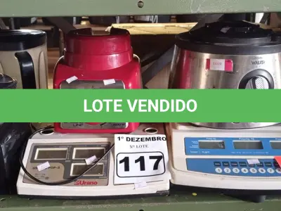 LOTE 117 - 02 BALANÇAS, 03 BASES E 01 COPO DE LIQUIDIFICADORES MARCAS E MODELOS DIVERSOS. (NO ESTADO) ATENÇÃO! FAZER A VISITAÇÃO ANTES DE ARREMATAR, NÃO SABEMOS SE FUNCIONA. LEILÃO NÃO TEM GARANTIA E NEM DEVOLUÇÃO, SUJEITO A POSSÍVEIS AVARIAS VISÍVEIS/OCULTAS E/OU AUSÊNCIA DE COMPONENTES.