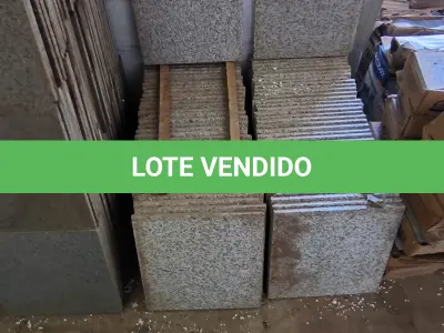 LOTE 064 - 01 LOTE COM PEDRAS DIVERSAS (NO ESTADO, NÃO SABEMOS SE FUNCIONA. LEILÃO NÃO TEM GARANTIA E NEM DEVOLUÇÃO).
