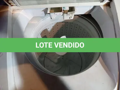 LOTE 205 - 01 MÁQUINA DE LAVAR MARCA ELECTROLUX 9KG 220V. (NO ESTADO) ATENÇÃO! FAZER A VISITAÇÃO ANTES DE ARREMATAR, NÃO SABEMOS SE FUNCIONA. LEILÃO NÃO TEM GARANTIA E NEM DEVOLUÇÃO, SUJEITO A POSSÍVEIS AVARIAS VISÍVEIS/OCULTAS E/OU AUSÊNCIA DE COMPONENTES.