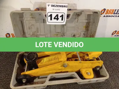 LOTE 141 - 01 MACACO HIDRÁULICO JACARÉ 2T. (NO ESTADO) ATENÇÃO! FAZER A VISITAÇÃO ANTES DE ARREMATAR, NÃO SABEMOS SE FUNCIONA. LEILÃO NÃO TEM GARANTIA E NEM DEVOLUÇÃO, SUJEITO A POSSÍVEIS AVARIAS VISÍVEIS/OCULTAS E/OU AUSÊNCIA DE COMPONENTES.