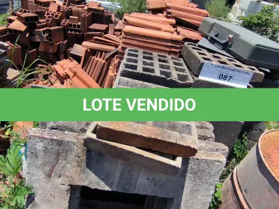 LOTE 087 - 01 LOTE COM RALOS QUADRADOS EM CONCRETO E TAMPAS EM CONCRETO (NO ESTADO, NÃO SABEMOS SE FUNCIONA. LEILÃO NÃO TEM GARANTIA E NEM DEVOLUÇÃO).