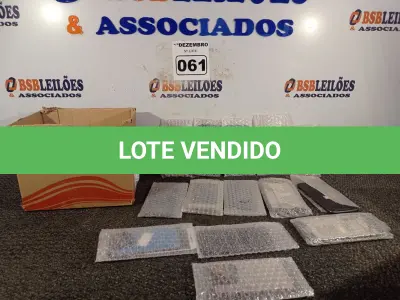 LOTE 061 - 01 LOTE COM VÁRIAS TELAS PARA CELULAR MOTOROLA. (NO ESTADO) ATENÇÃO! FAZER A VISITAÇÃO ANTES DE ARREMATAR, NÃO SABEMOS SE FUNCIONA. LEILÃO NÃO TEM GARANTIA E NEM DEVOLUÇÃO, SUJEITO A POSSÍVEIS AVARIAS VISÍVEIS/OCULTAS E/OU AUSÊNCIA DE COMPONENTES.