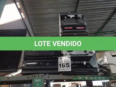LOTE 165 - 03 APARELHOS DE SOM MARCAS E MODELOS DIVERSOS. (NO ESTADO) ATENÇÃO! FAZER A VISITAÇÃO ANTES DE ARREMATAR, NÃO SABEMOS SE FUNCIONA. LEILÃO NÃO TEM GARANTIA E NEM DEVOLUÇÃO, SUJEITO A POSSÍVEIS AVARIAS VISÍVEIS/OCULTAS E/OU AUSÊNCIA DE COMPONENTES.