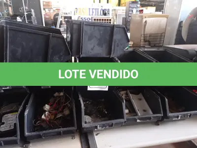 LOTE 272 - 01 LOTE COM VÁRIAS CAÇAMBAS ORGANIZADORAS E MATERIAIS DIVERSOS. (NO ESTADO) ATENÇÃO! FAZER A VISITAÇÃO ANTES DE ARREMATAR, NÃO SABEMOS SE FUNCIONA. LEILÃO NÃO TEM GARANTIA E NEM DEVOLUÇÃO, SUJEITO A POSSÍVEIS AVARIAS VISÍVEIS/OCULTAS E/OU AUSÊNCIA DE COMPONENTES.