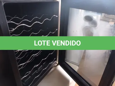 LOTE 275 - 01 FRIGOBAR BOM CHEFF. (NO ESTADO) ATENÇÃO! FAZER A VISITAÇÃO ANTES DE ARREMATAR, NÃO SABEMOS SE FUNCIONA. LEILÃO NÃO TEM GARANTIA E NEM DEVOLUÇÃO, SUJEITO A POSSÍVEIS AVARIAS VISÍVEIS/OCULTAS E/OU AUSÊNCIA DE COMPONENTES.