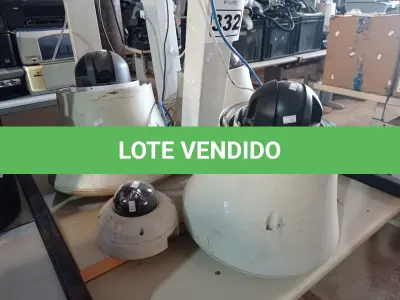 LOTE 332 - 05 CÂMERA DOMES MARCAS E MODELOS DIVERSOS. (NO ESTADO) ATENÇÃO! FAZER A VISITAÇÃO ANTES DE ARREMATAR, NÃO SABEMOS SE FUNCIONA. LEILÃO NÃO TEM GARANTIA E NEM DEVOLUÇÃO, SUJEITO A POSSÍVEIS AVARIAS VISÍVEIS/OCULTAS E/OU AUSÊNCIA DE COMPONENTES.