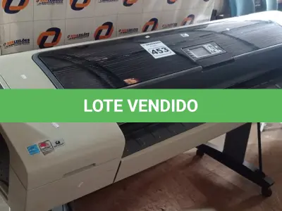 LOTE 453 - 01 PLOTTER MARCA HP MODELO DESIGNJET T1100PS. (NO ESTADO) ATENÇÃO! FAZER A VISITAÇÃO ANTES DE ARREMATAR, NÃO SABEMOS SE FUNCIONA. LEILÃO NÃO TEM GARANTIA E NEM DEVOLUÇÃO, SUJEITO A POSSÍVEIS AVARIAS VISÍVEIS/OCULTAS E/OU AUSÊNCIA DE COMPONENTES.