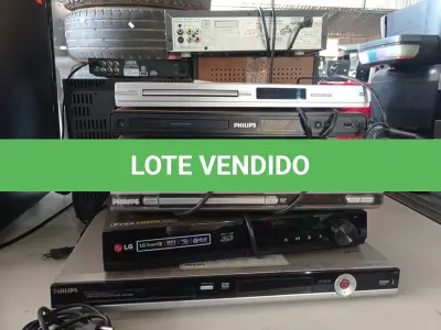 LOTE 274 - 02 APARELHOS DE SOM E 08 APARELHOS DE DVD MARCAS E MODELOS DIVERSOS. (NO ESTADO) ATENÇÃO! FAZER A VISITAÇÃO ANTES DE ARREMATAR, NÃO SABEMOS SE FUNCIONA. LEILÃO NÃO TEM GARANTIA E NEM DEVOLUÇÃO, SUJEITO A POSSÍVEIS AVARIAS VISÍVEIS/OCULTAS E/OU AUSÊNCIA DE COMPONENTES.